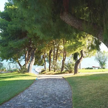 Lilantia Complex, Malaconda, * Eretria (Evia)